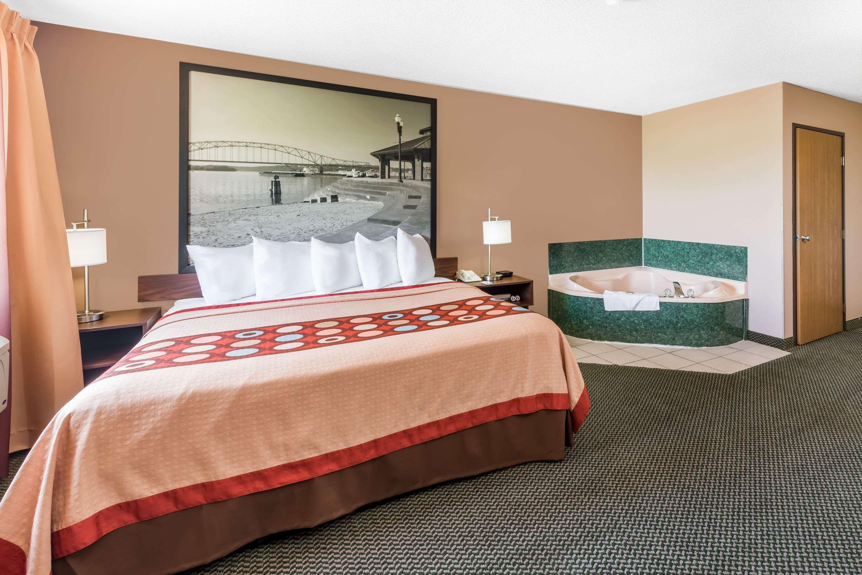 Super 8 By Wyndham Winfield-Quail Ridge Area Otel Dış mekan fotoğraf